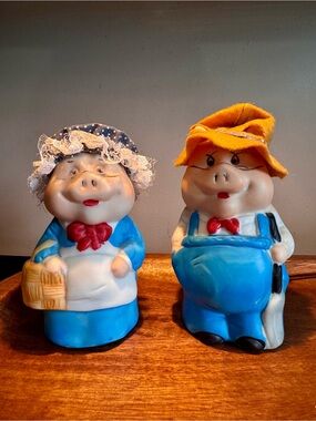 Vintage Mr. & Mrs Pig Bell Set by ARTMARK